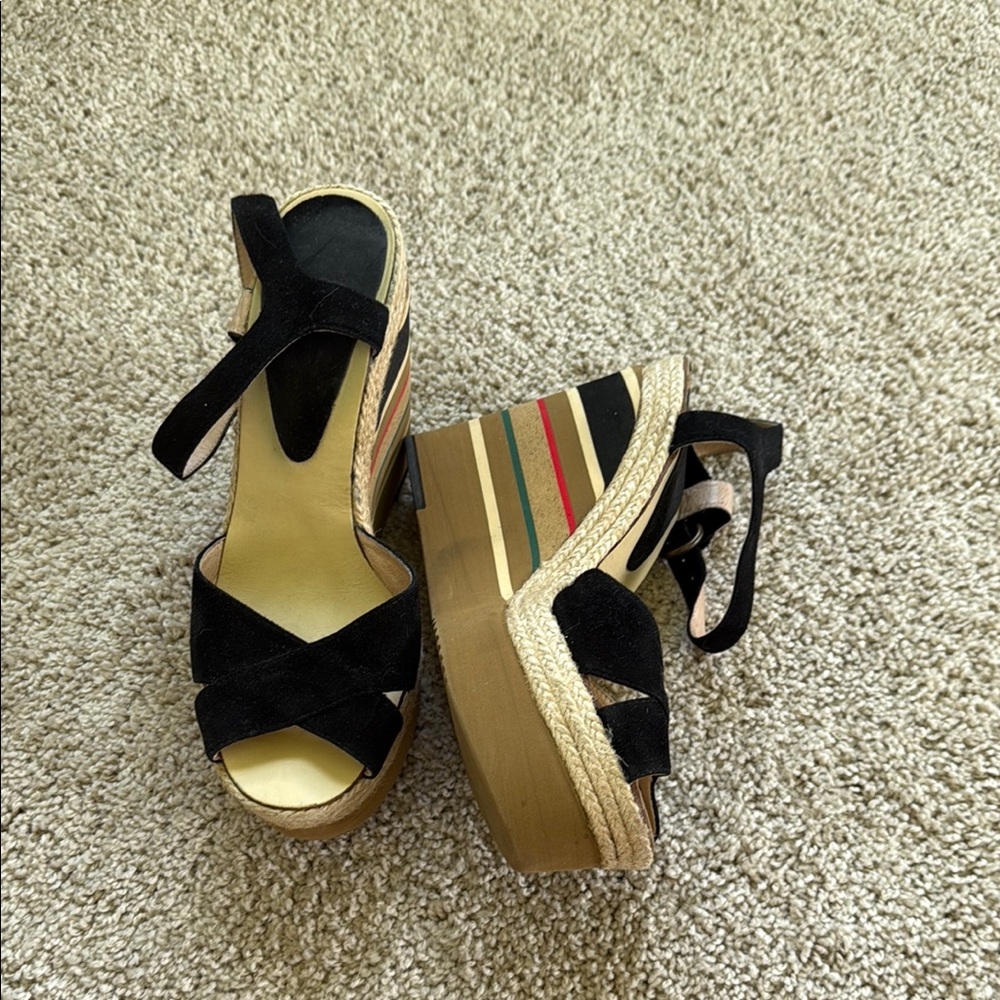 Elegant Black Wedge Sandals with Striped Detail